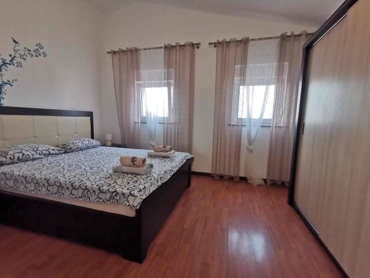 Apartmani Viktorija فاجانا المظهر الخارجي الصورة