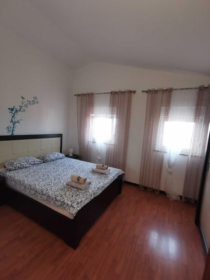 Apartmani Viktorija فاجانا المظهر الخارجي الصورة