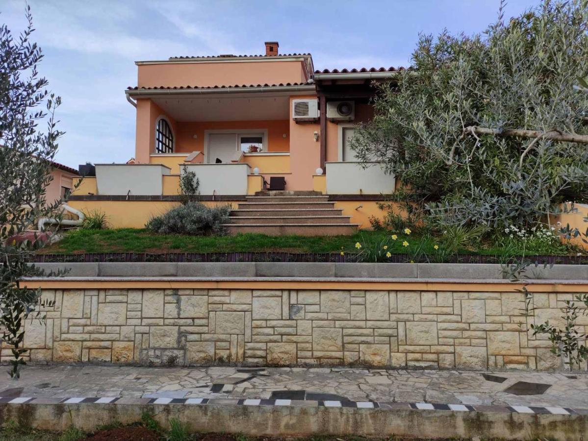 Apartmani Viktorija فاجانا المظهر الخارجي الصورة