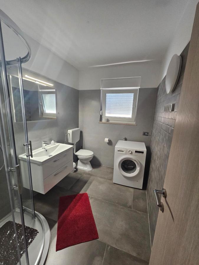 Apartmani Viktorija فاجانا المظهر الخارجي الصورة