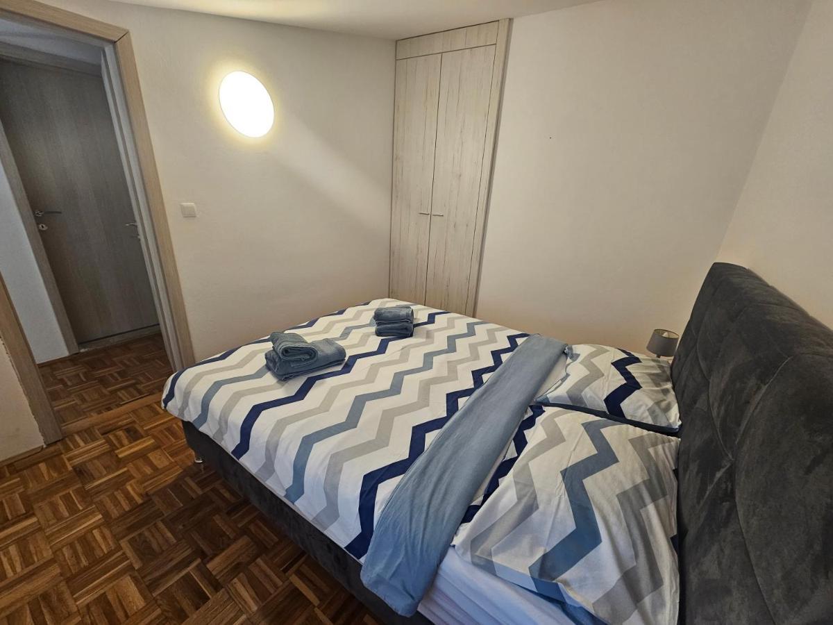 Apartmani Viktorija فاجانا المظهر الخارجي الصورة