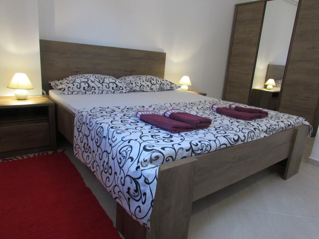 Apartmani Viktorija فاجانا المظهر الخارجي الصورة