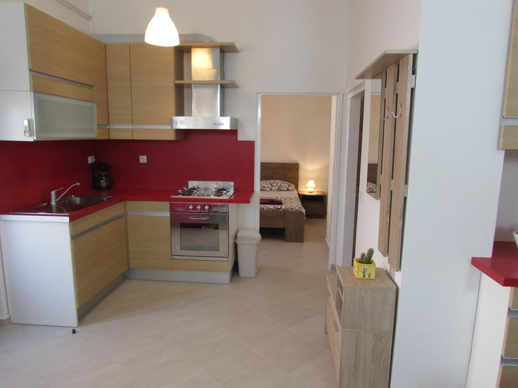 Apartmani Viktorija فاجانا المظهر الخارجي الصورة