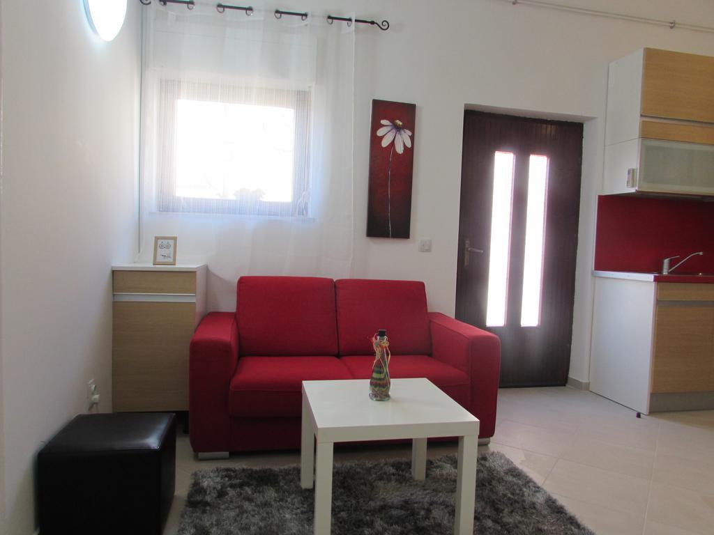 Apartmani Viktorija فاجانا المظهر الخارجي الصورة