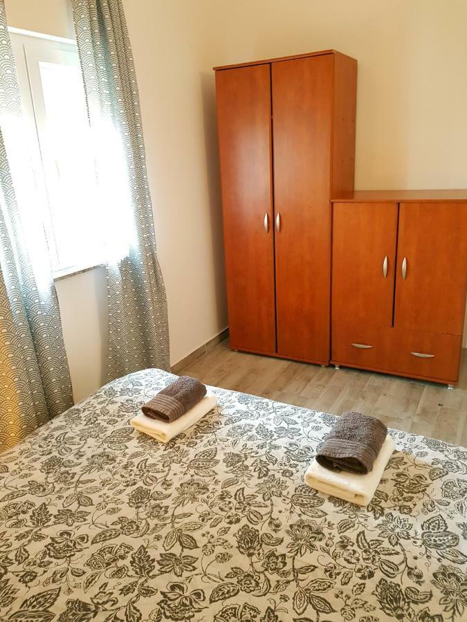 Apartmani Viktorija فاجانا المظهر الخارجي الصورة